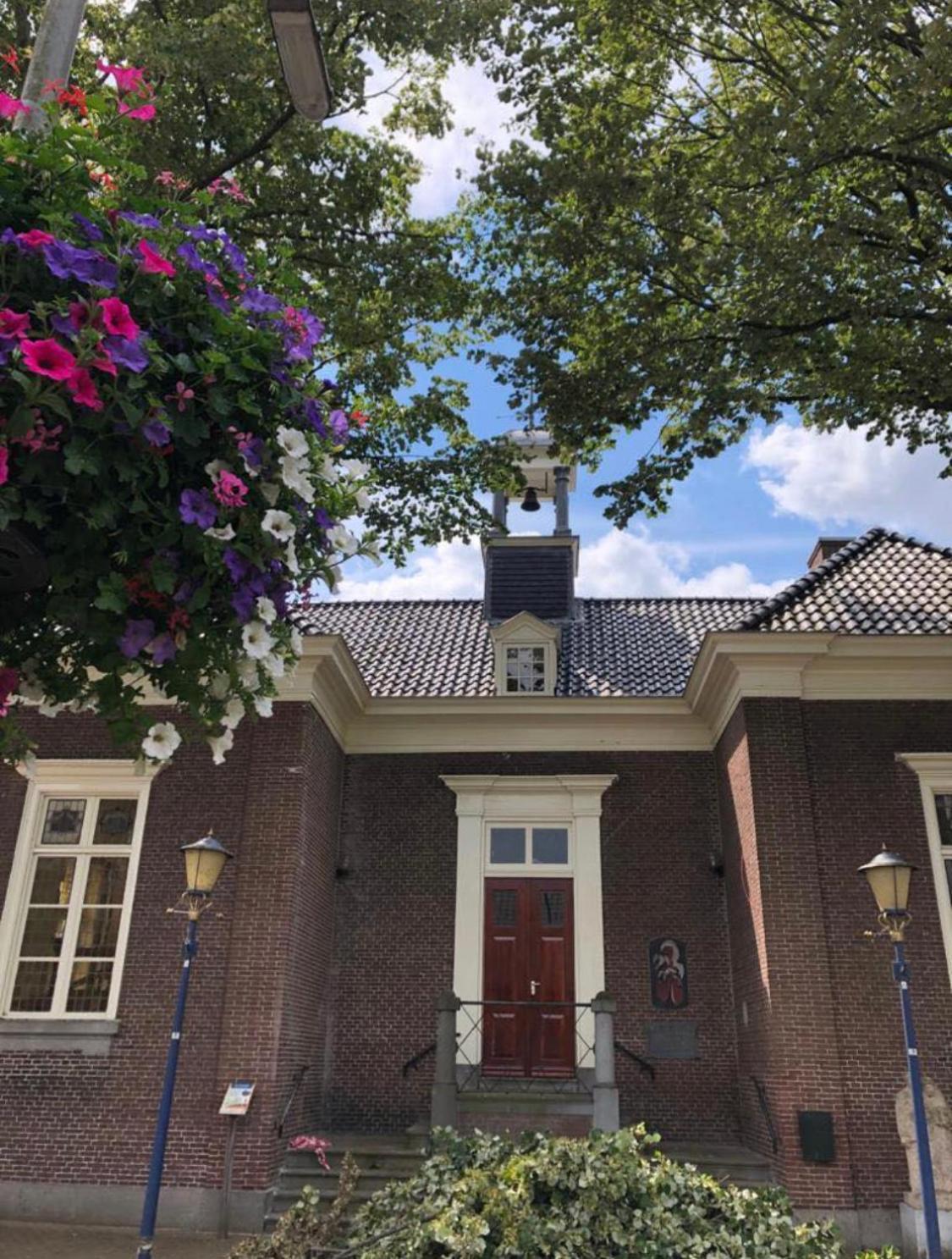 Boetiekhotel Ons Oude Raadhuis Hooge Zwaluwe Ngoại thất bức ảnh