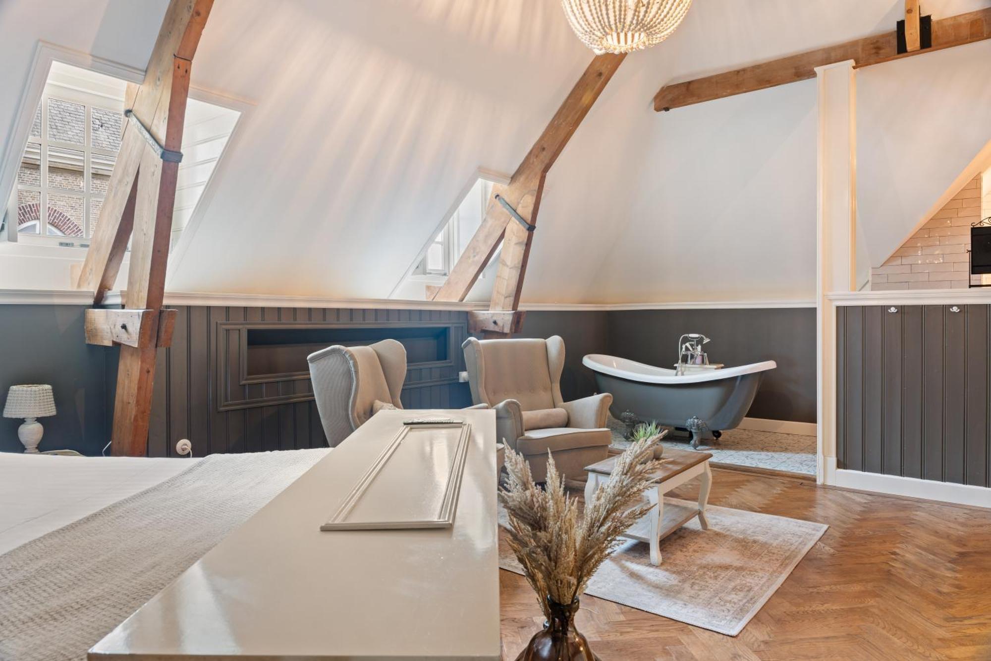 Boetiekhotel Ons Oude Raadhuis Hooge Zwaluwe Ngoại thất bức ảnh