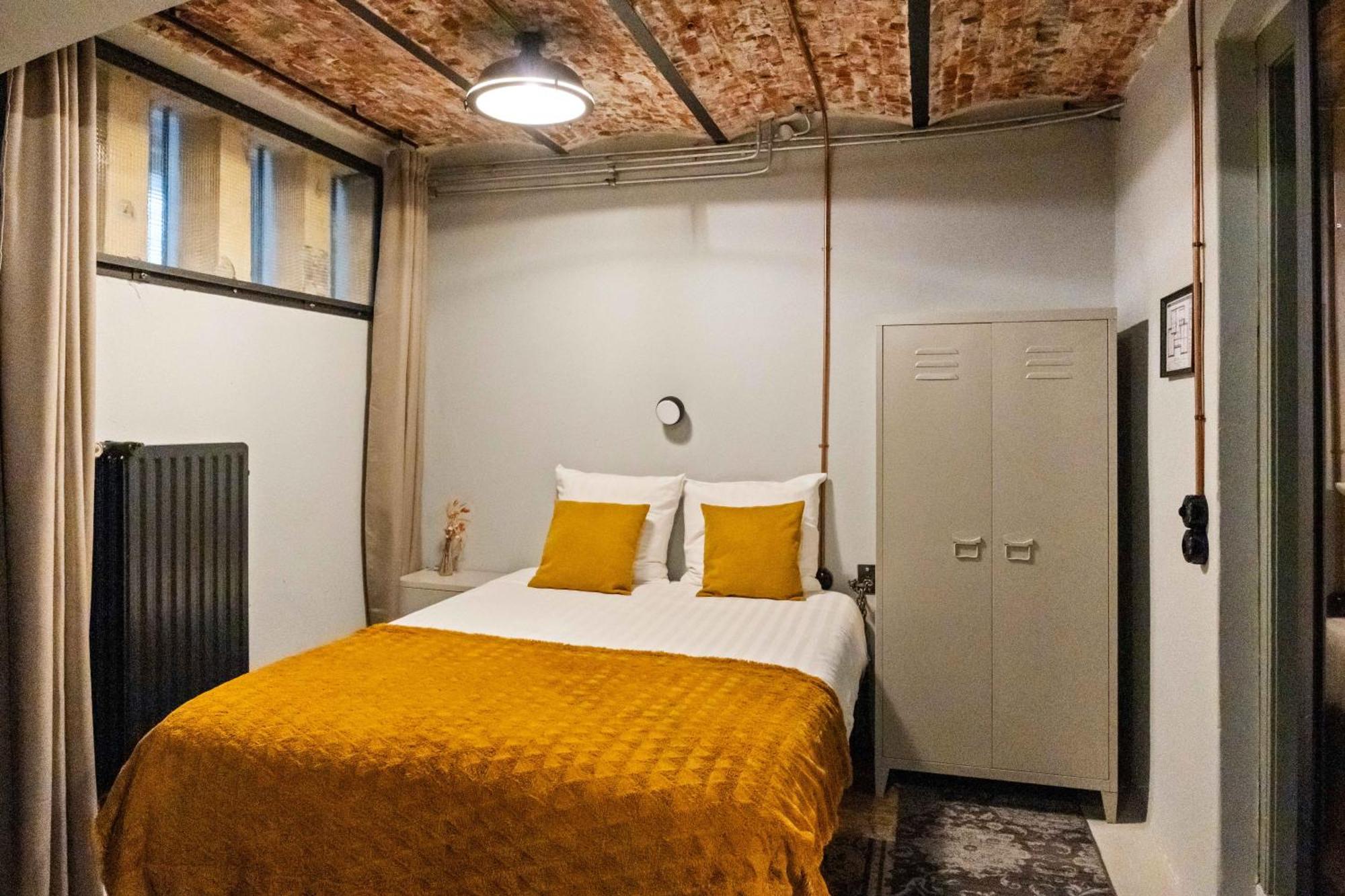 Boetiekhotel Ons Oude Raadhuis Hooge Zwaluwe Ngoại thất bức ảnh