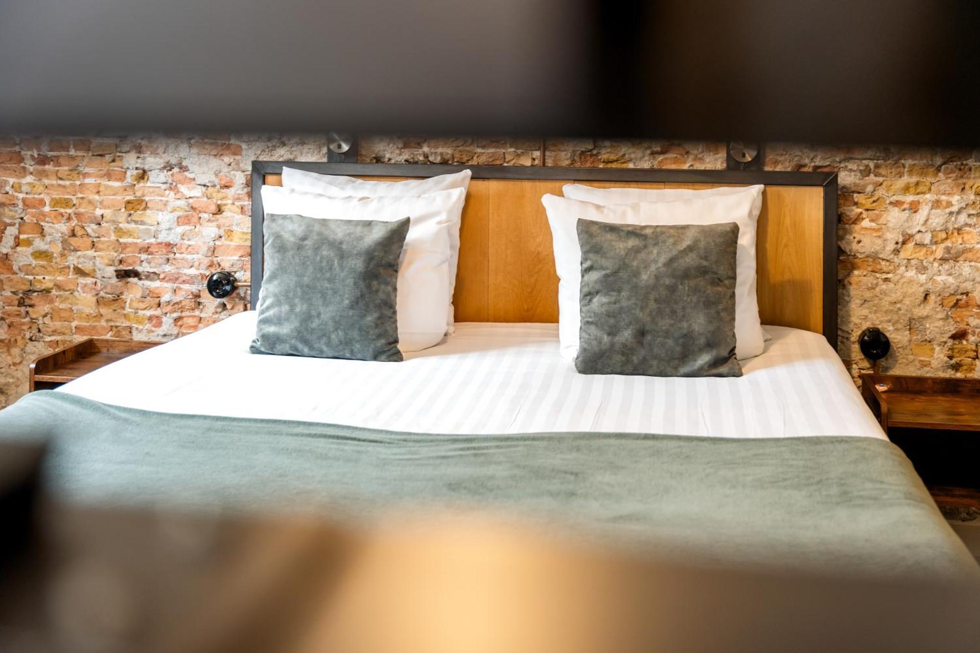 Boetiekhotel Ons Oude Raadhuis Hooge Zwaluwe Ngoại thất bức ảnh