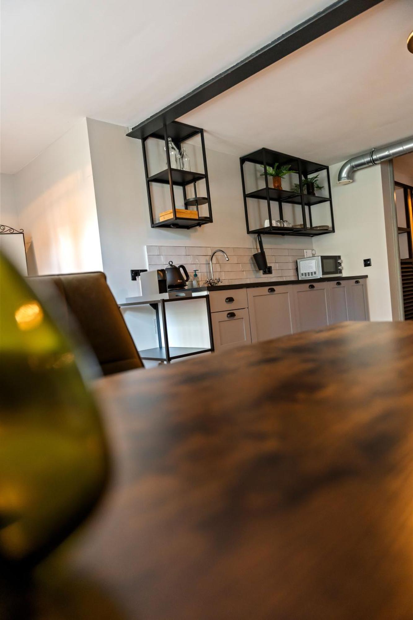 Boetiekhotel Ons Oude Raadhuis Hooge Zwaluwe Ngoại thất bức ảnh