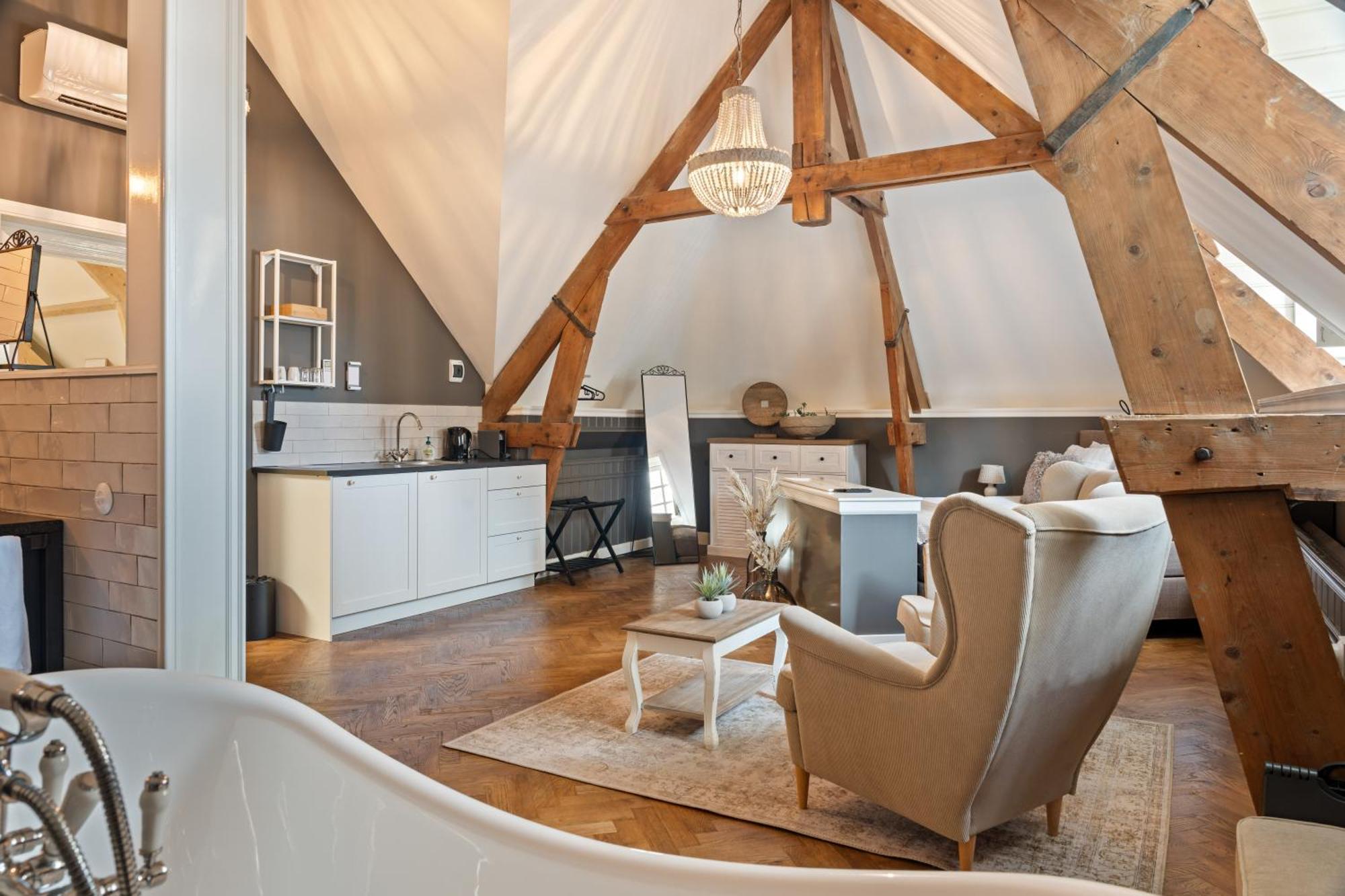 Boetiekhotel Ons Oude Raadhuis Hooge Zwaluwe Ngoại thất bức ảnh