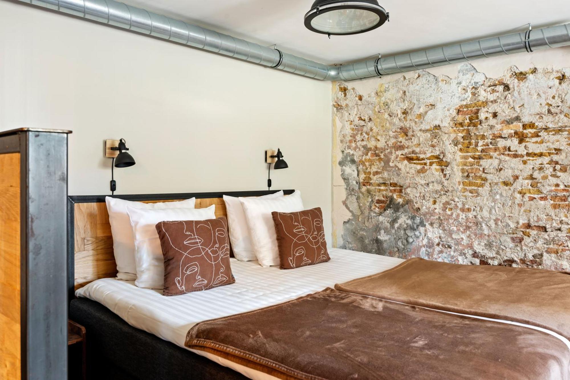 Boetiekhotel Ons Oude Raadhuis Hooge Zwaluwe Ngoại thất bức ảnh